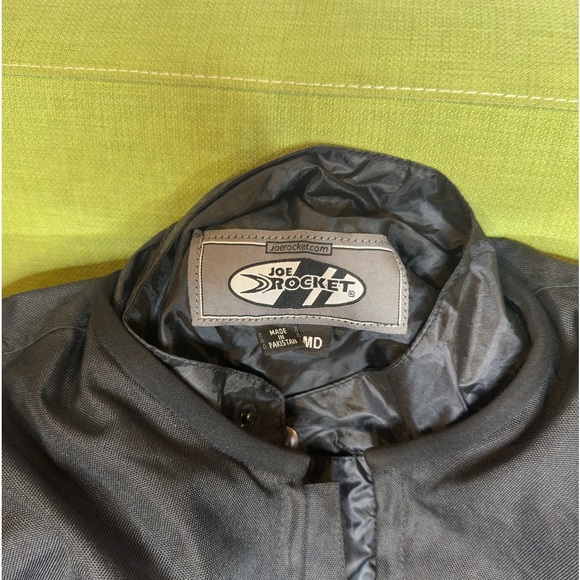 Joe Rocket Motorcycle jacket Qty - (2) Like new size small and medium - Picture 2 of 8